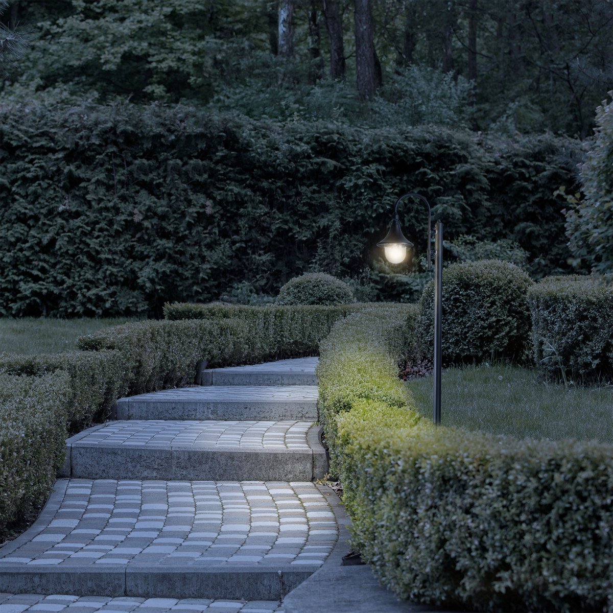 Handcrafted 1-light lamppost Rimini