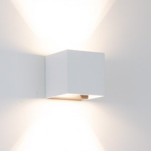 Binnenverlichting Shift up en downlighter muurlamp met modern design in witte kleur Binnenverlichting Shift up en downlighter muurlamp met modern design in witte kleur