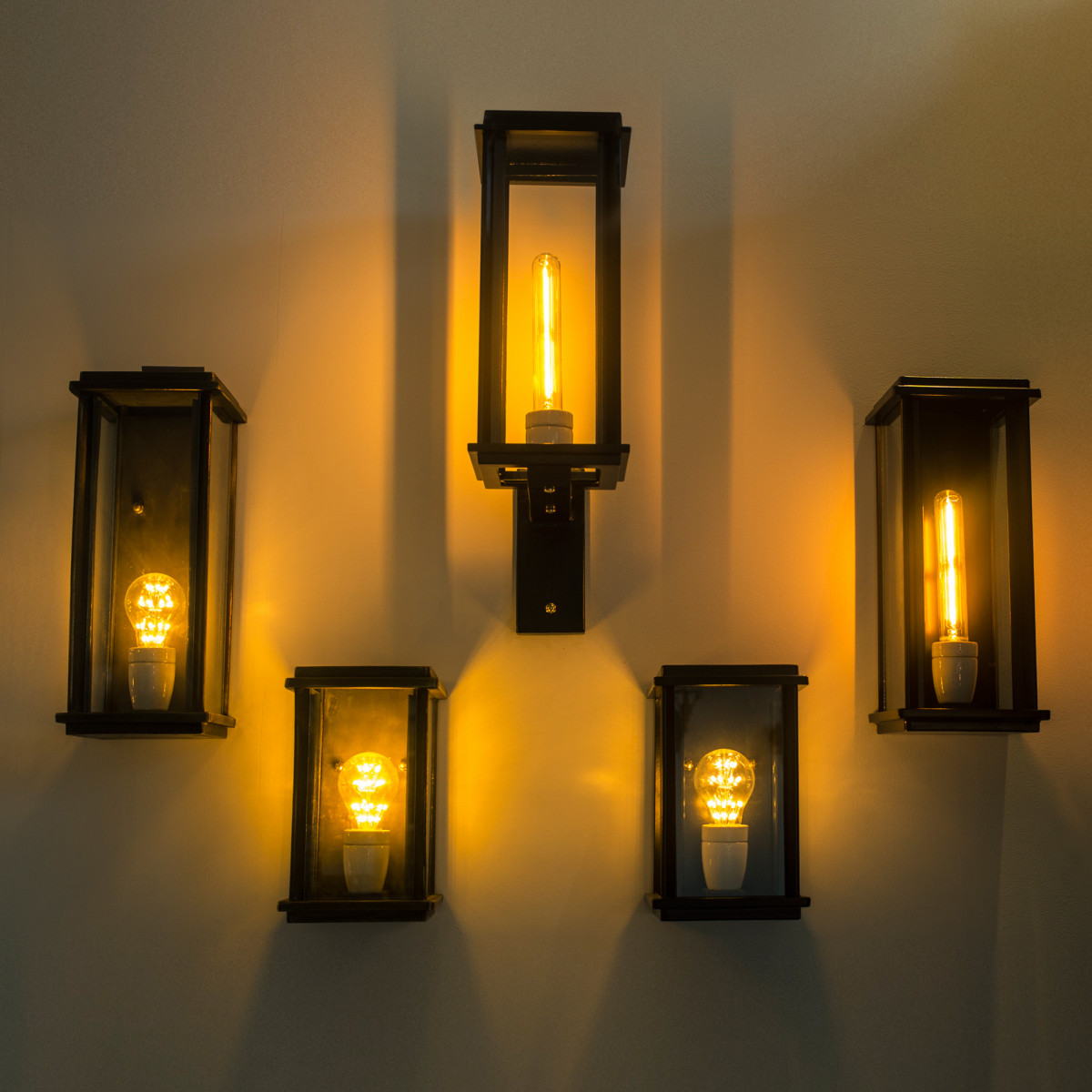 Wall light Capital L