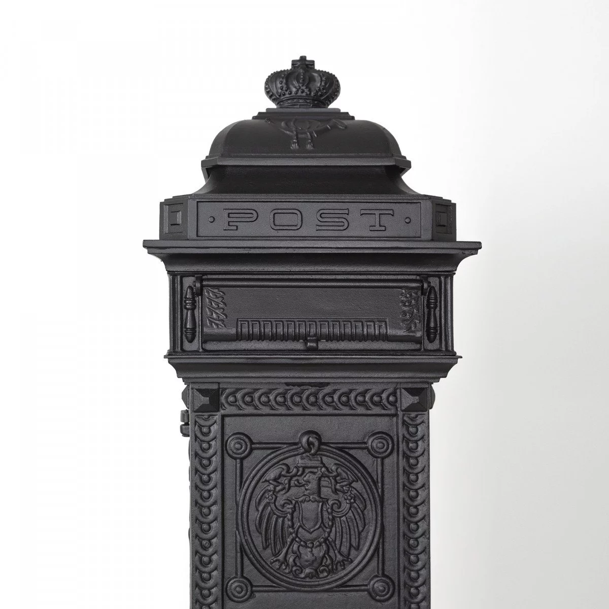 Post box B10B Giant