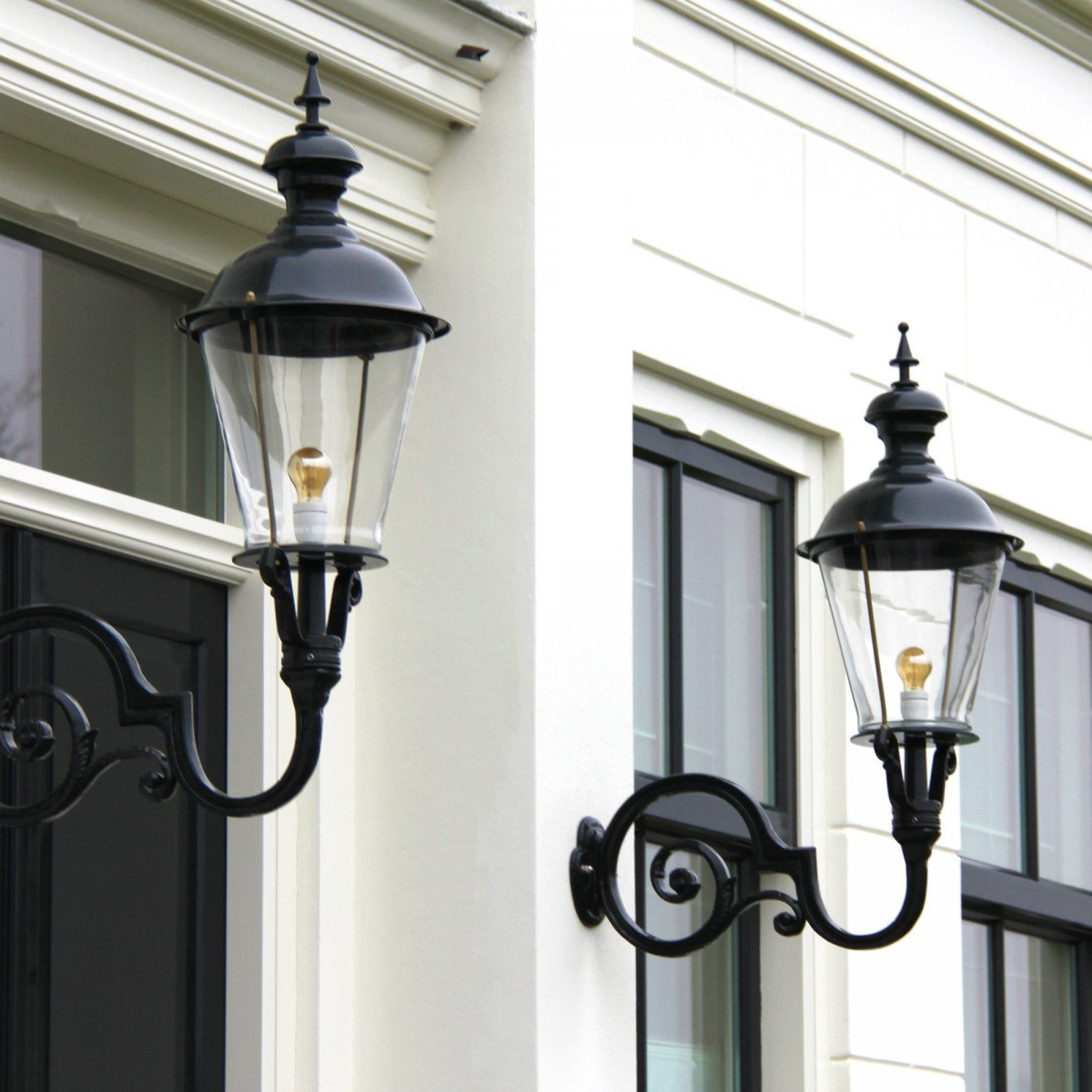 Amstel XL Wall Light Black