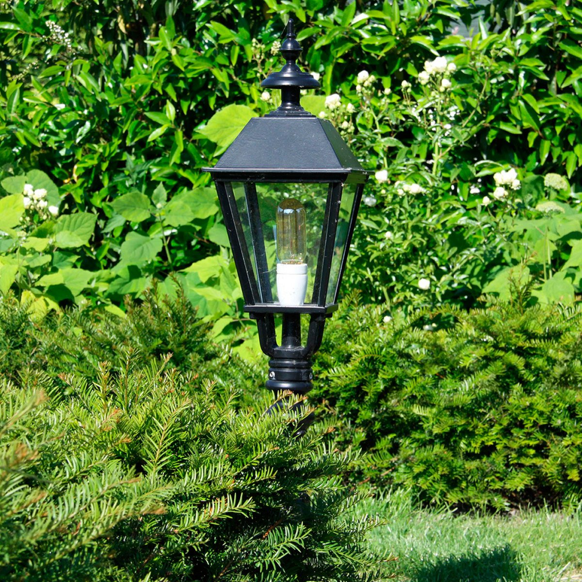 Garden lamp post Brighton
