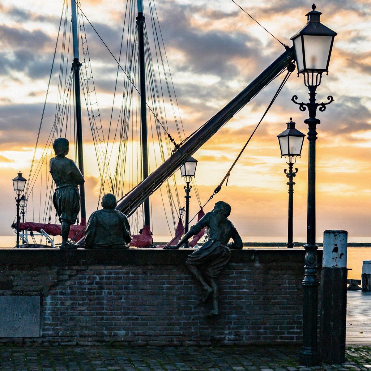 Holland XL post lantern