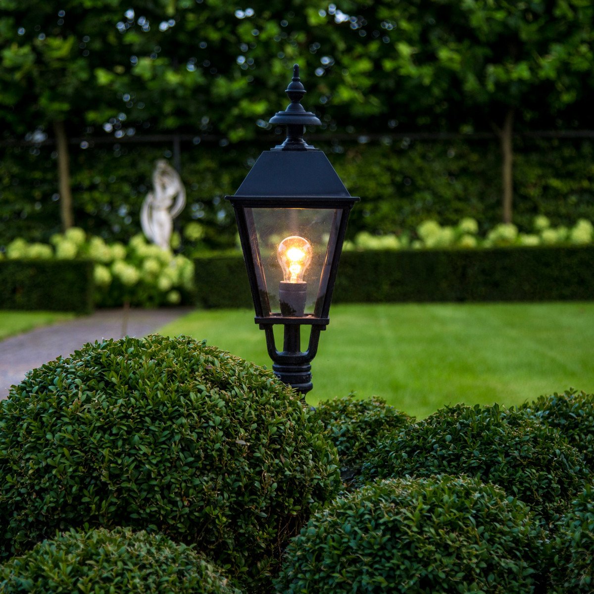 Garden lantern Bradford