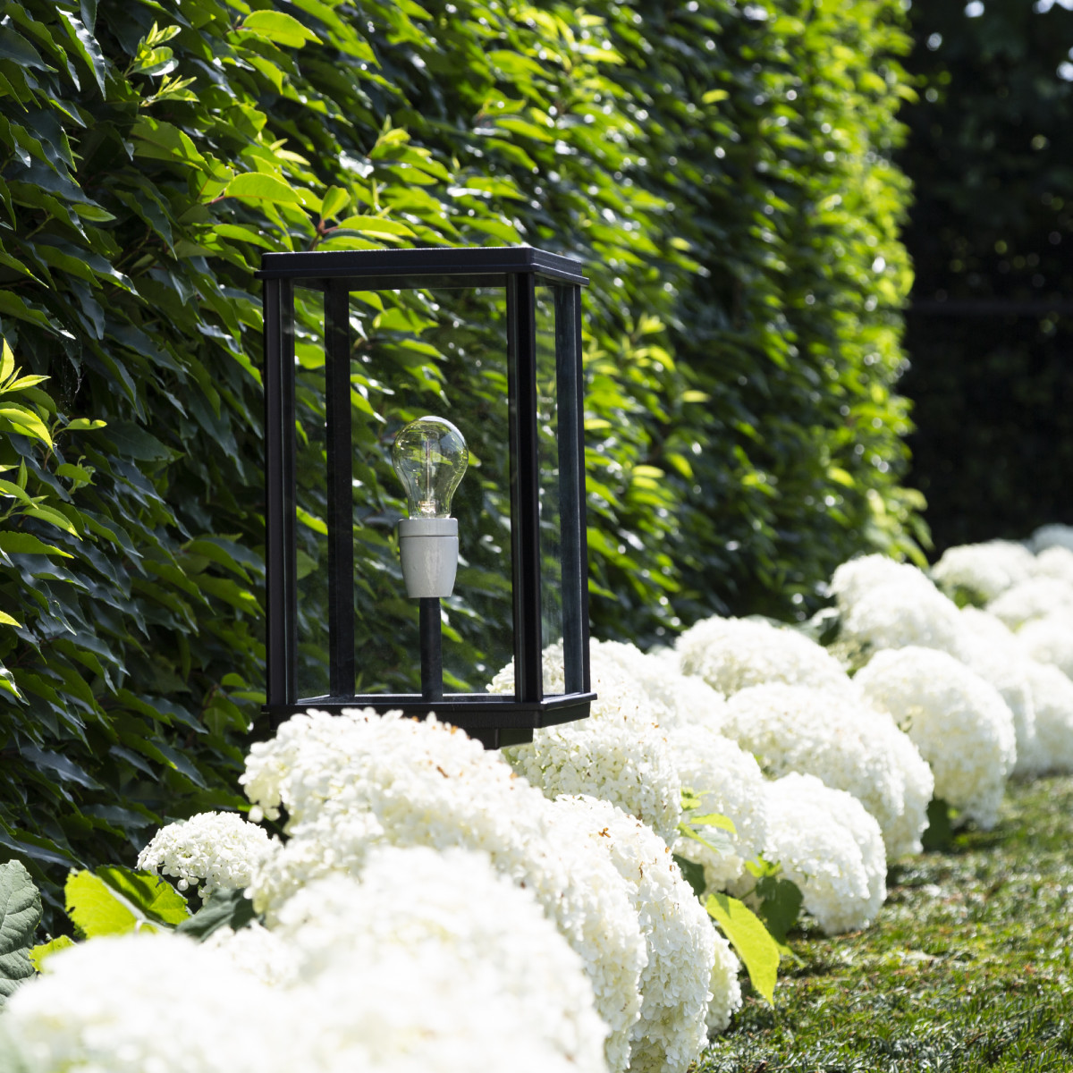 Outdoor lighting post sleek and stylish, black outdoor lighting, rectangular design from KS outdoor lighting company