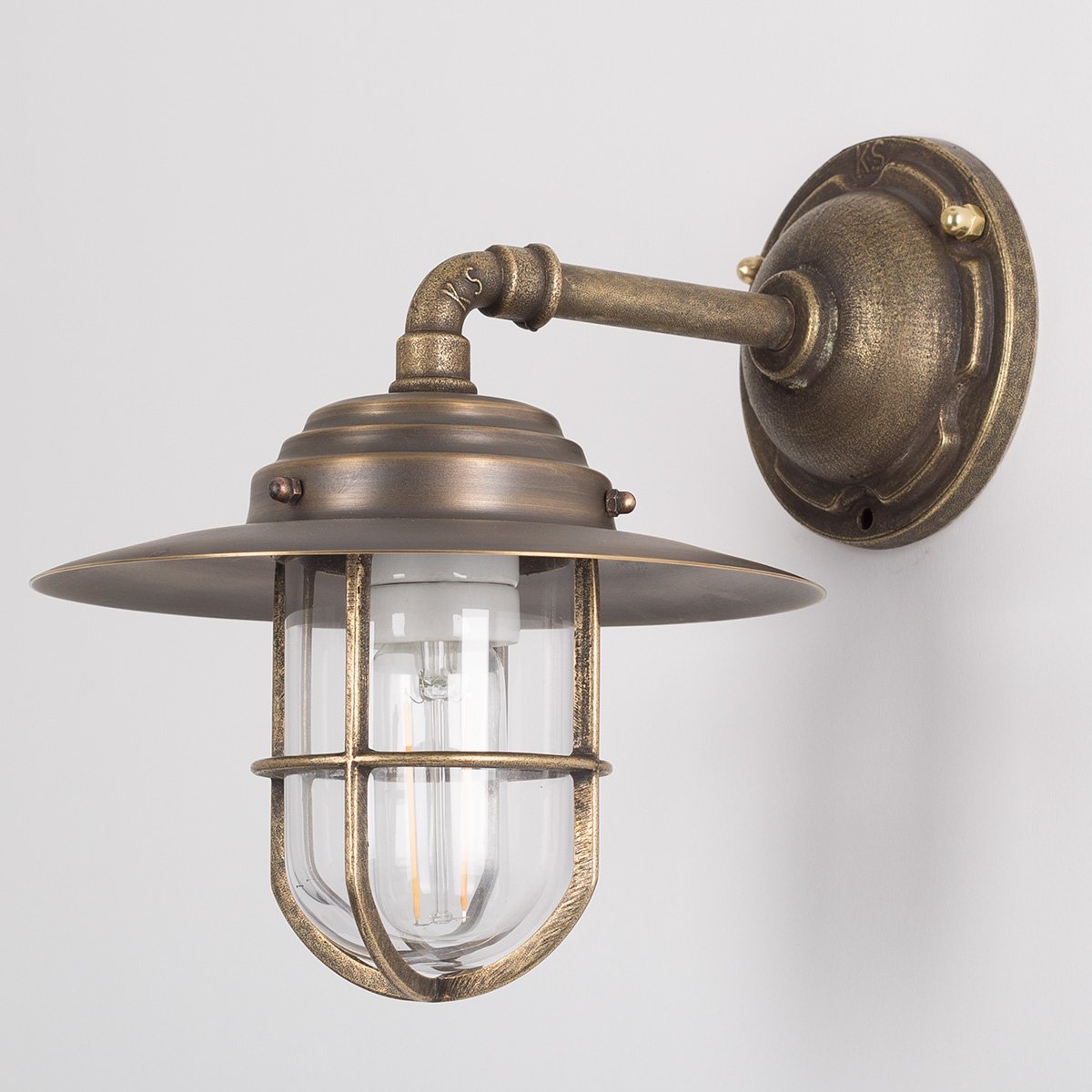 Wall light Tours