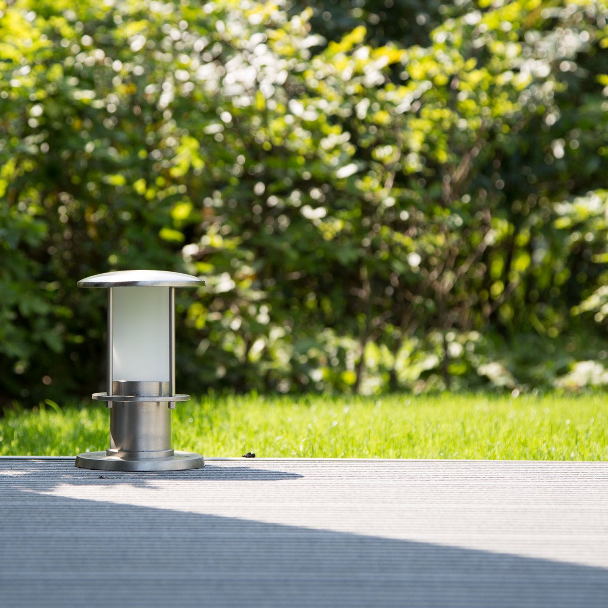 Pedestal nickel Resident Pedestal nickel Resident