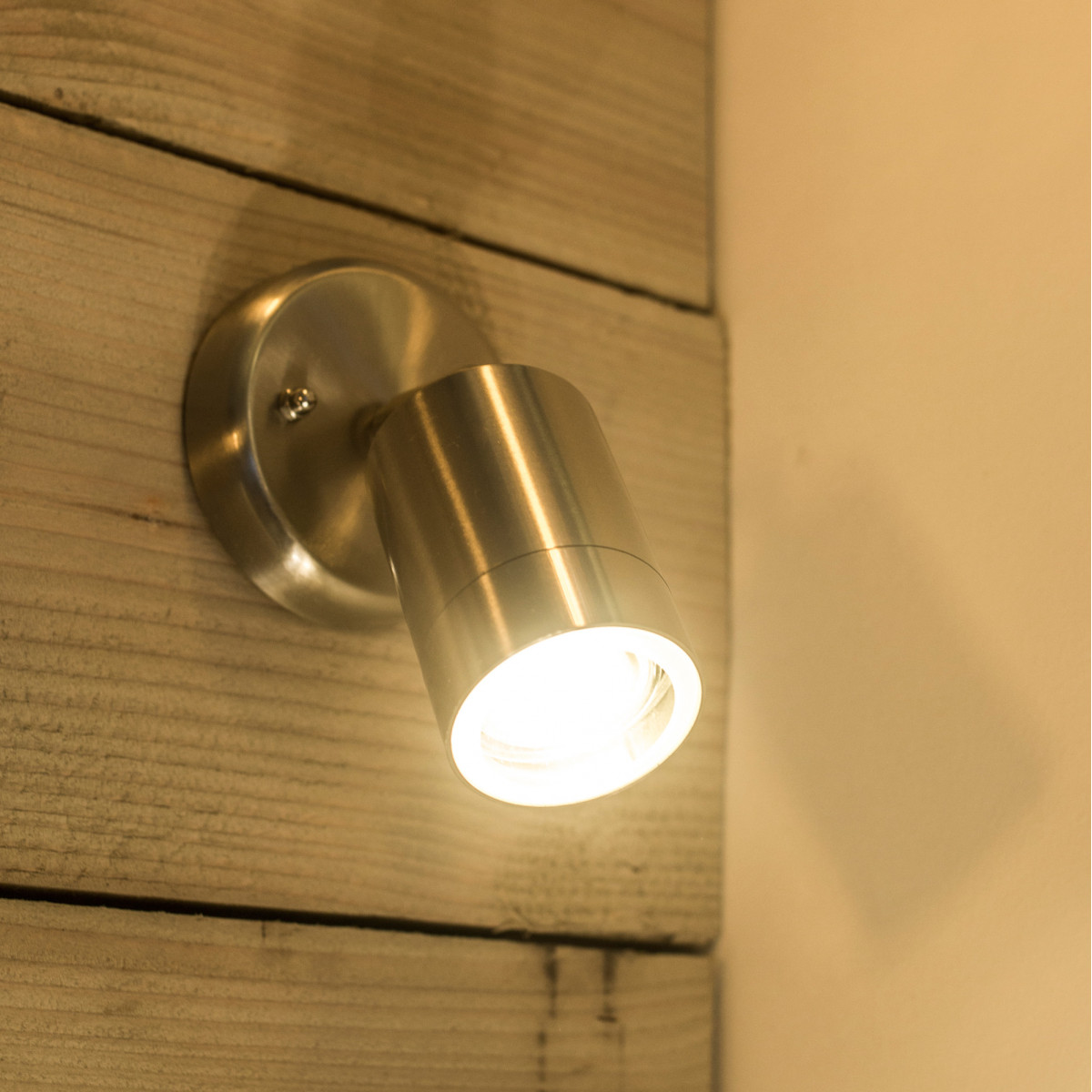 Spot wall light 