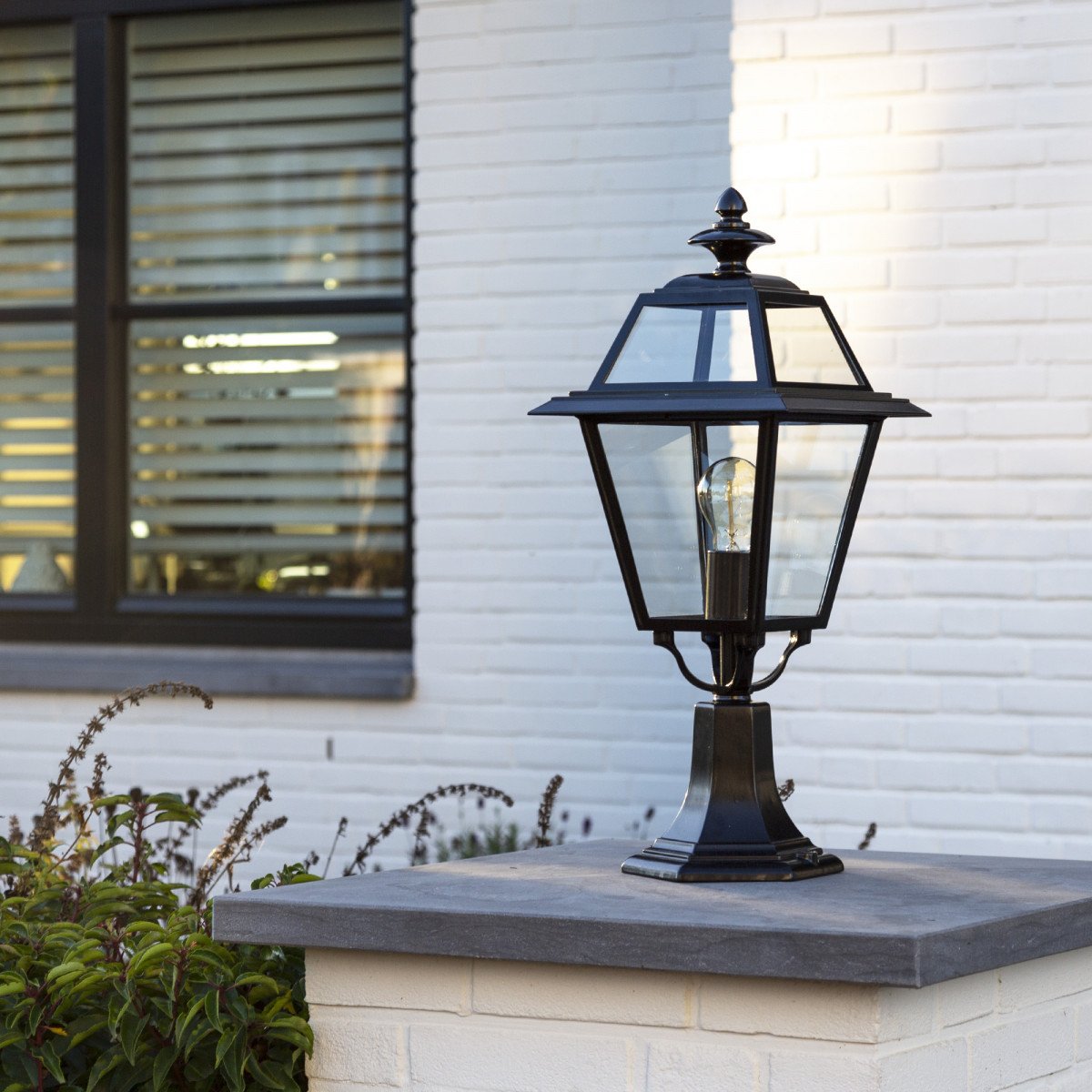 Pedestal Brunssum Pedestal Brunssum